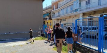 Νεάπολη: Μαθητές και δάσκαλοι δίνουν χρώμα στο Δημοτικό σχολείο