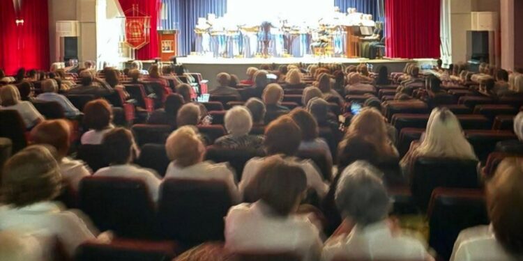 Νεάπολη: Με μεγάλη επιτυχία πραγματοποιήθηκε το 2ο χορωδιακό αντάμωμα. Βίντεο και φωτογραφίες