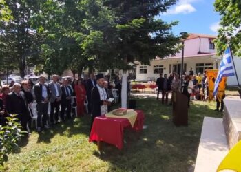 Στις εκδηλώσεις μνήμης για τη Γενοκτονία των Ποντίων σε Κιβωτό, Βατόλακκο και Ελεύθερο Β΄, ο Δήμαρχος Γρεβενών Κυριάκος Ταταρίδης.