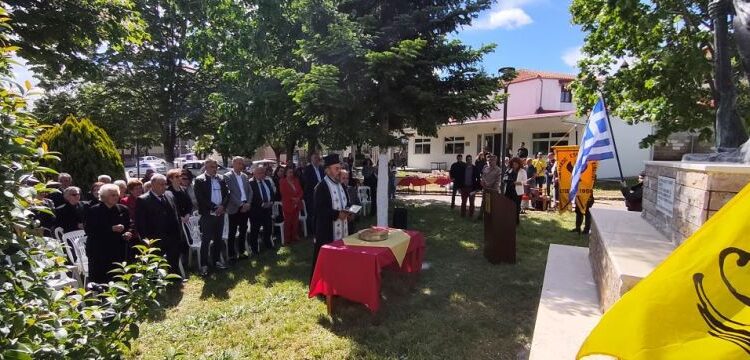 Στις εκδηλώσεις μνήμης για τη Γενοκτονία των Ποντίων σε Κιβωτό, Βατόλακκο και Ελεύθερο Β΄, ο Δήμαρχος Γρεβενών Κυριάκος Ταταρίδης.