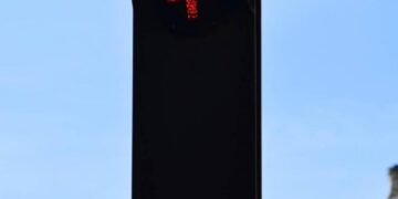 Ο ελληνικός σταυρός μπαίνει στα φανάρια -Τι σημαίνει, τι πρέπει να κάνεις όταν τον δεις