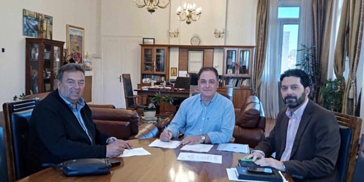 Υπεγράφη η σύμβαση για κατασκευή τεχνικών σε Κοινότητες του Δήμου Κοζάνης