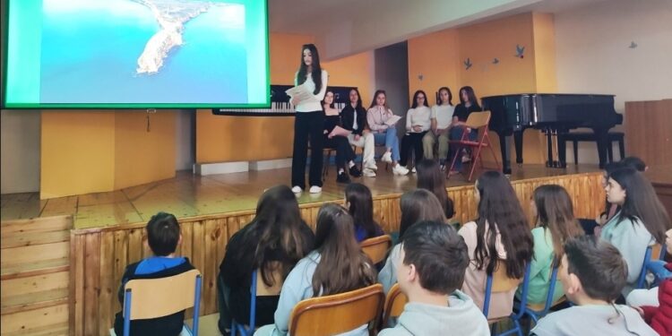 Το Μουσικό Σχολείο Σιάτιστας φιλοξένησε σχολείο από τη Βουλγαρία με το Erasmus+
