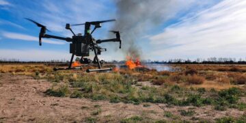 Πρώτο πρόστιμο μέσω drone της Πυροσβεστικής – 1.500 ευρώ σε άνδρα για καύση χόρτων