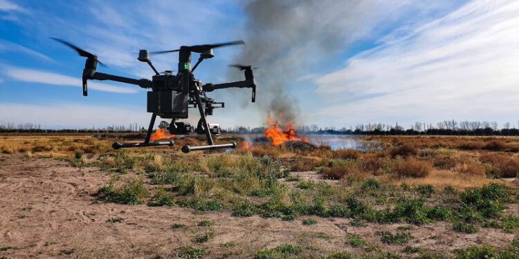 Πρώτο πρόστιμο μέσω drone της Πυροσβεστικής – 1.500 ευρώ σε άνδρα για καύση χόρτων