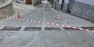 Σιάτιστα: Επισκευή στο φρεάτιο που δημιουργούσε μεγάλα προβλήματα στην κυκλοφορία