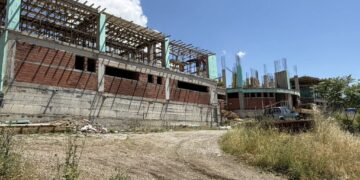 Ο Λάζαρος Γκερεχτές στο εργοτάξιο του νέου Κέντρου Υγείας Σιάτιστας – Στόχος η ολοκλήρωση έως το τέλος του 2027