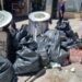 Γεμάτοι κάδοι και σωροί απορριμμάτων στο κέντρο της Κοζάνης – Απέχουν από την εργασία τους οι υπάλληλοι καθαριότητας