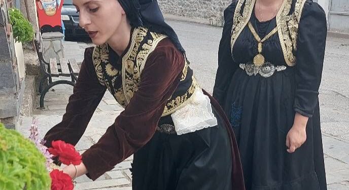 Αναβίωσε το Έθιμο του Κλήδονα στο Σισάνι Βοΐου με ένα Μεγάλο Παραδοσιακό Γλέντι. Βίντεο και φωτογραφίες