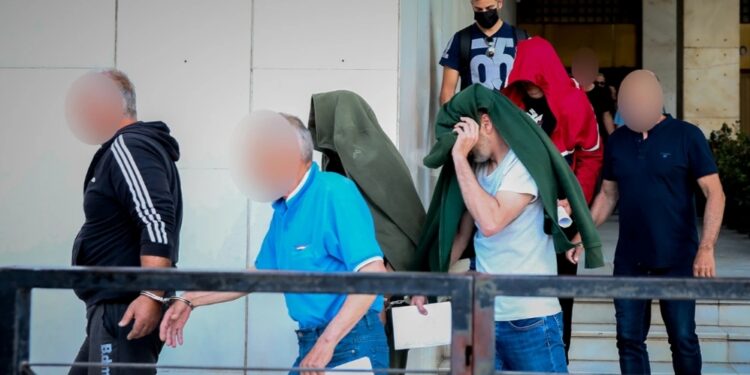 ΟΠΕΚΕΠΕ: Στην Ευρωπαϊκή Εισαγγελία οι 13 συλληφθέντες που κατηγορούνται για το νέο κύκλωμα της Κοζάνης