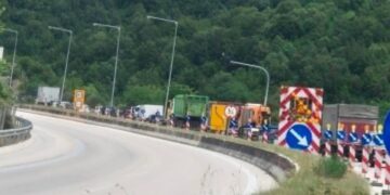 Πυρκαγιά διέκοψε την κυκλοφορία στην Εγνατία Οδό