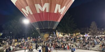 Μουσική, αερόστατα και εντυπωσιακά θεάματα στο Beer Festival Kastoria