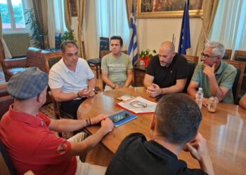 Συνάντηση Κοκκαλιάρη με την ποδοσφαιρική ομάδα της Κοζάνης – Στο πλευρό του ιστορικού σωματείου ο Δήμος Κοζάνης