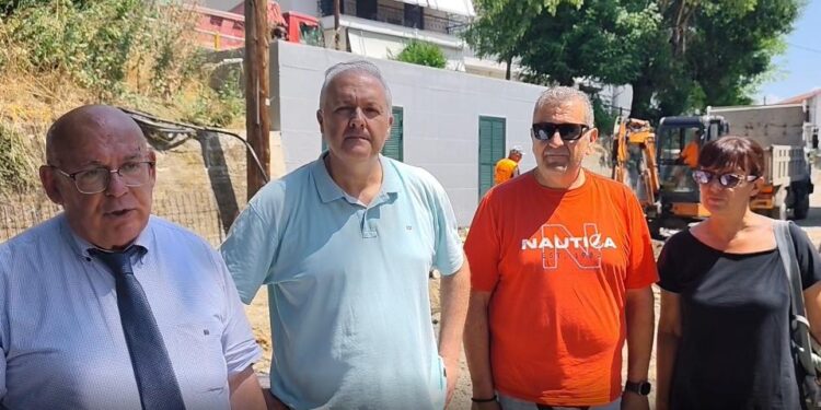 Αυτοψία Δημάρχου Γρεβενών στις εργασίες ανάπλασης του Βαροσίου