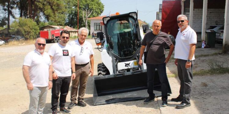 Νέο μηχάνημα Bobcat στη μάχη της καθημερινότητας για τον Δήμο Σερβίων