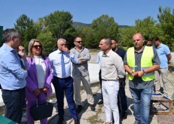Επίσκεψη κυβερνητικού κλιμακίου στον Δήμαρχο Καστοριάς Γιάννη Κορεντσίδη