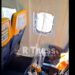 Ryanair: Η συγκλονιστική μαρτυρία της συζύγου του 60χρονου για το θρίλερ στον αέρα – «Το μισό του σώμα ήταν εκτός παραθύρου»