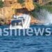 Σκάφος με τουρίστες, έπεσε σε βράχια και βυθίστηκε