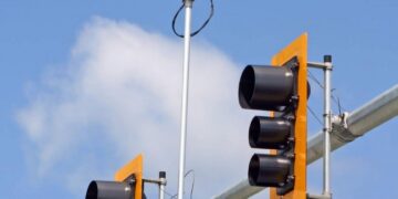 Έπιασαν δουλειά στα φανάρια οι 388 κάμερες της Περιφέρειας Αττικής