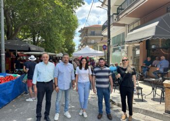 Ν.Ε. ΠΑΣΟΚ – Κινήματος Αλλαγής Κοζάνης: Επίσκεψη στην λαϊκή αγορά Κοζάνης