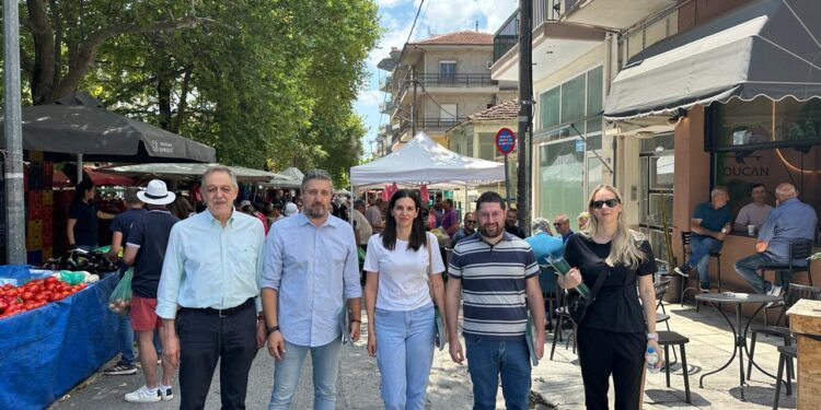 Ν.Ε. ΠΑΣΟΚ – Κινήματος Αλλαγής Κοζάνης: Επίσκεψη στην λαϊκή αγορά Κοζάνης