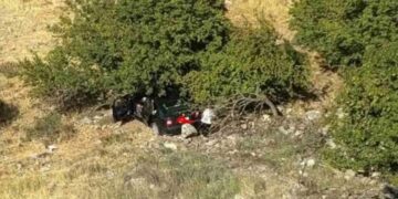 Τρομακτικό τροχαίο στην Κοζάνη: Τύχη βουνό είχαν οι τρεις επιβαίνοντες αυτοκινήτου που έπεσε σε γκρεμό