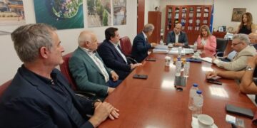 Συνάντηση του Περιφερειάρχη με τον Υφυπουργό Εθνικής Οικονομίας & Οικονομικών. Βίντεο και φωτογραφίες