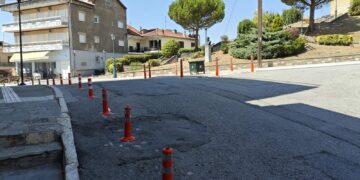 Σιάτιστα: Κολωνάκια για απαγόρευση στάθμευσης στο κέντρο