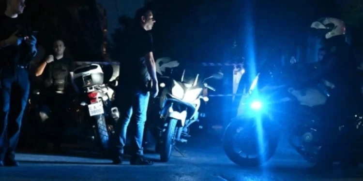 Καταδίωξη τριών ατόμων που επιχείρησαν κλοπή – “Τούμπαρε” το ΙΧ έξω από την Ποντοκώμη