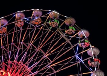 Τα μαλλιά 25χρονης μπλέχτηκαν σε ρόδα λούνα παρκ και αποκόπηκε μέρος του τριχωτού της κεφαλής της