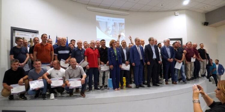 Ολοκληρώθηκε το πρόγραμμα του ΚΕ.ΔΙ.ΒΙ.Μ του ΠΔΜ για την κατάρτιση και  πιστοποίηση τεχνιτών εσωτερικών εγκαταστάσεων φυσικού αερίου στη Δυτική Μακεδονία