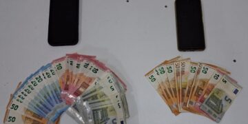 Καστοριά: Ταξιτζής μετέφερε παράνομα αλλοδαπό