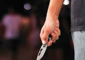 13χρονος απείλησε με μαχαίρι συμμαθητές του μέσα στο σχολείο!