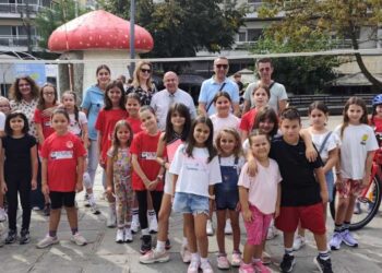 «Κινούμαστε και Παίζουμε Όλοι Μαζί»: Η άθληση έγινε παιχνίδι για μικρούς και μεγάλους στην Κεντρική Πλατεία Γρεβενών