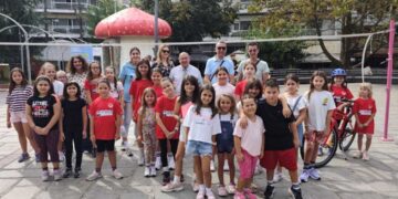 «Κινούμαστε και Παίζουμε Όλοι Μαζί»: Η άθληση έγινε παιχνίδι για μικρούς και μεγάλους στην Κεντρική Πλατεία Γρεβενών
