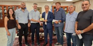 Η Επιτροπή Διαβούλευσης του 3ου Προγράμματος για τη Γούνα στον Περιφερειάρχη Γ. Αμανατίδη