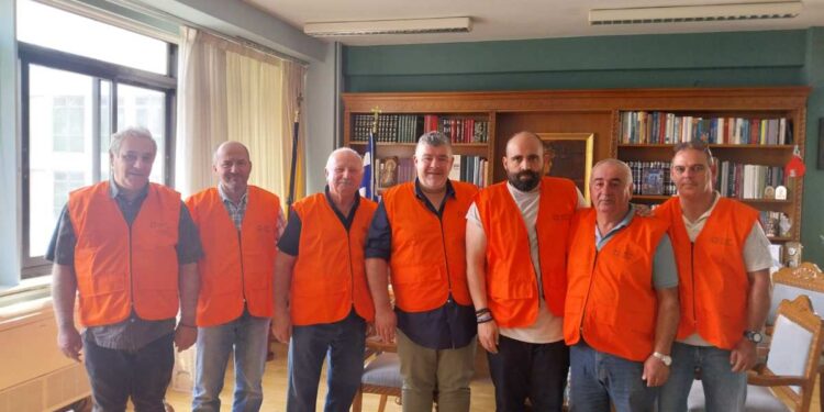 300 γιλέκα ασφαλείας στους Κυνηγετικούς Συλλόγους Εορδαίας και Σιάτιστας. Βίντεο