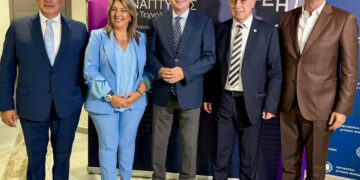 Κ. Χατζηδάκης: Εμβληματική επένδυση για όλη τη χώρα το data center ΔΕΗ – Amazon στην Κοζάνη