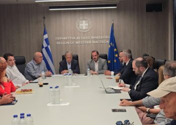 Περιφέρεια Δυτικής Μακεδονίας: Σύσκεψη του Περιφερειάρχη Γιώργου Αμανατίδη με τον Αναπληρωτή Υπουργό Υποδομών και Μεταφορών Γιώργο Κώτσηρα και φορείς του μεταφορικού κλάδου. Βίντεο