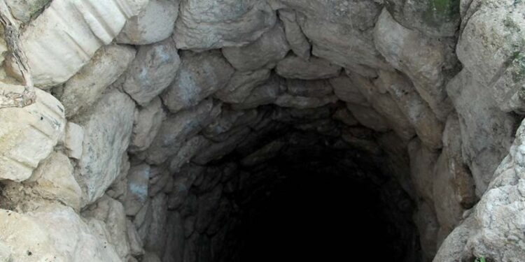 Βρέθηκε νεκρός μέσα σε πηγάδι 35χρονος πατέρας – Το τρακτέρ του αποκάλυψε την τραγική κατάληξη