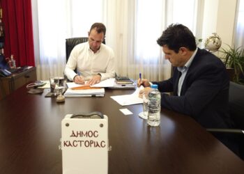 Υπεγράφη από τον Δήμαρχο Καστοριάς Γιάννη Κορεντσίδη η σύμβαση για το έργο ψηφιακού μετασχηματισμού,  ύψους 954.283 ευρώ