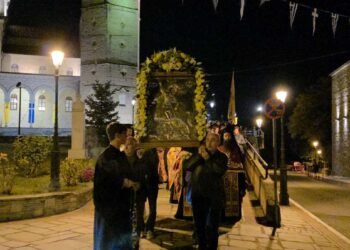 Η Σιάτιστα γιορτάζει τον Πολιούχο Άγιο Δημήτριο. Ο Εσπερινός και η περιφορά της Εικόνας. Βίντεο και φωτογραφίες