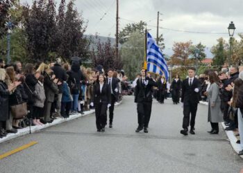 Σιάτιστα: Φωτορεπορτάζ από την παρέλαση της 28ης Οκτωβρίου