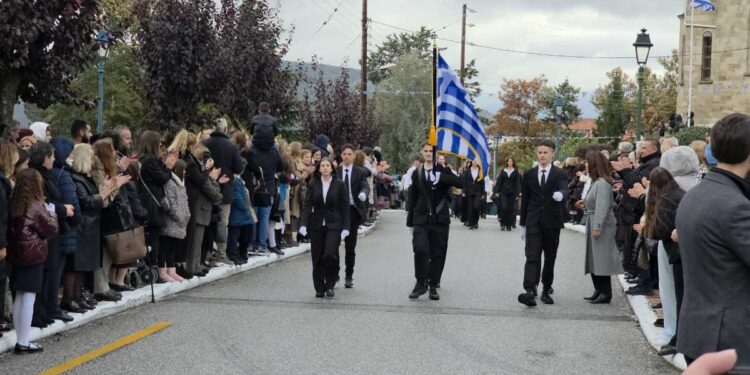 Σιάτιστα: Φωτορεπορτάζ από την παρέλαση της 28ης Οκτωβρίου