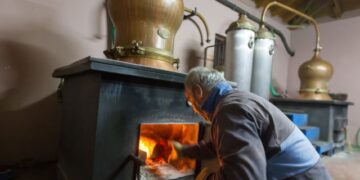 Δήμος Βοΐου: Ενημέρωση για την απόσταξη τσίπουρου