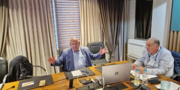 Χαμός στην ΠΕΔ με το Δήμαρχο Γρεβενών. Μας γράφεις στα αρχί… και εγώ είμαι ο μαλάκ….. Βίντεο